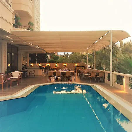 Lord Hotel Çeşme