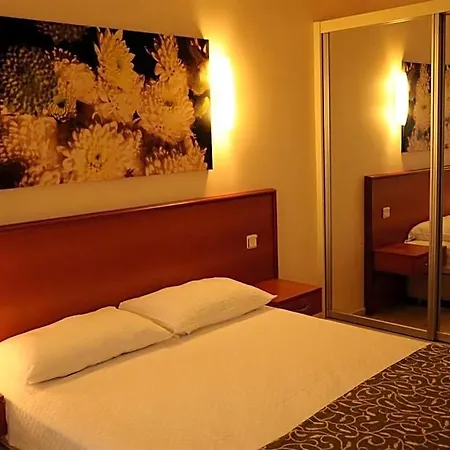 Lord 3* Cesme
