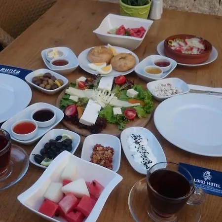 Hotel Lord Cesme
